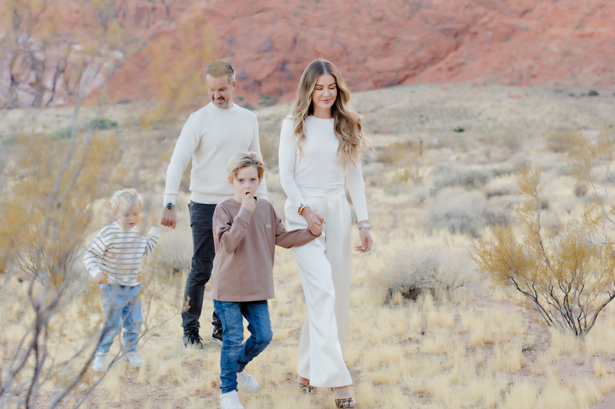 Milar family in cream and neutral tones at Red Rock Canyon